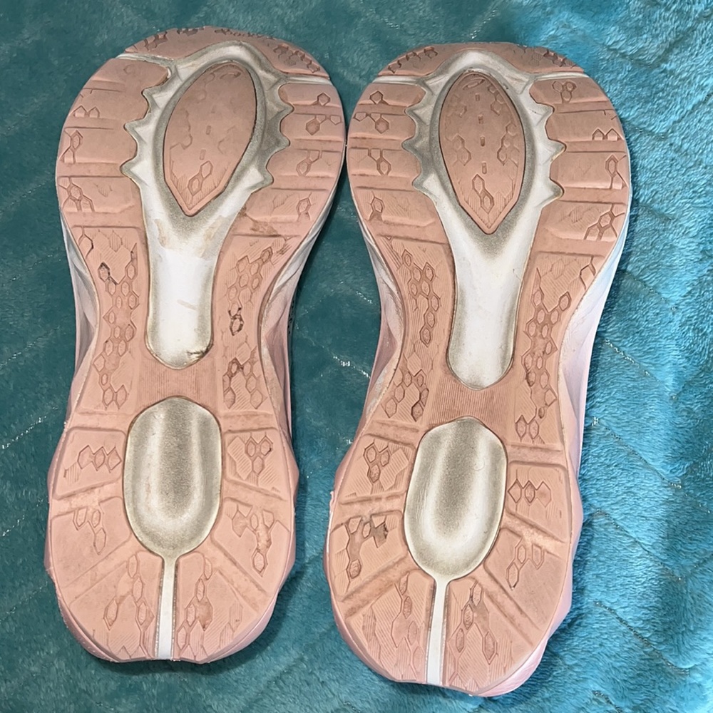 ASICS BLAST Running Shoe - Picture 7 of 9
